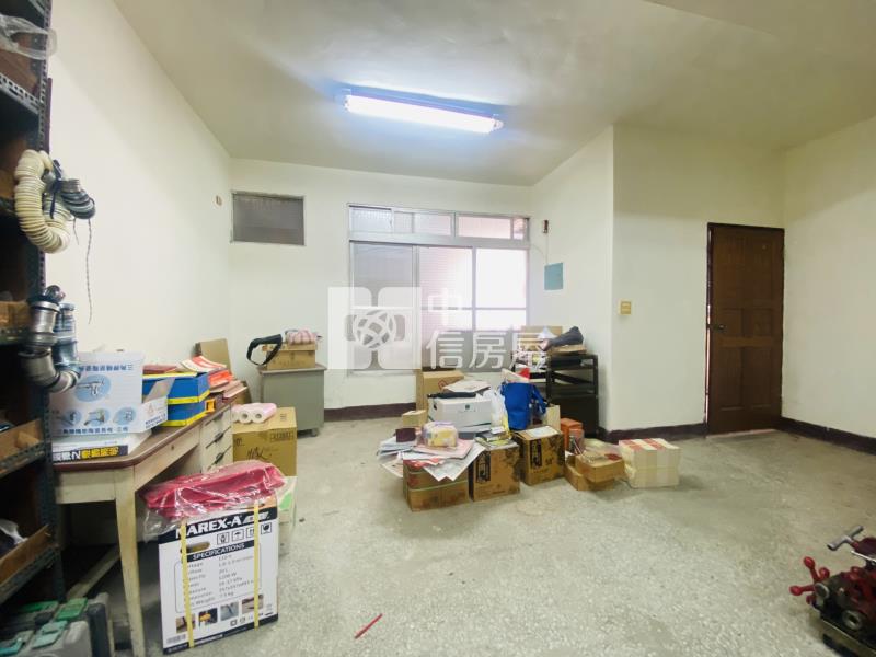 玉成雙透天房屋室內格局與周邊環境