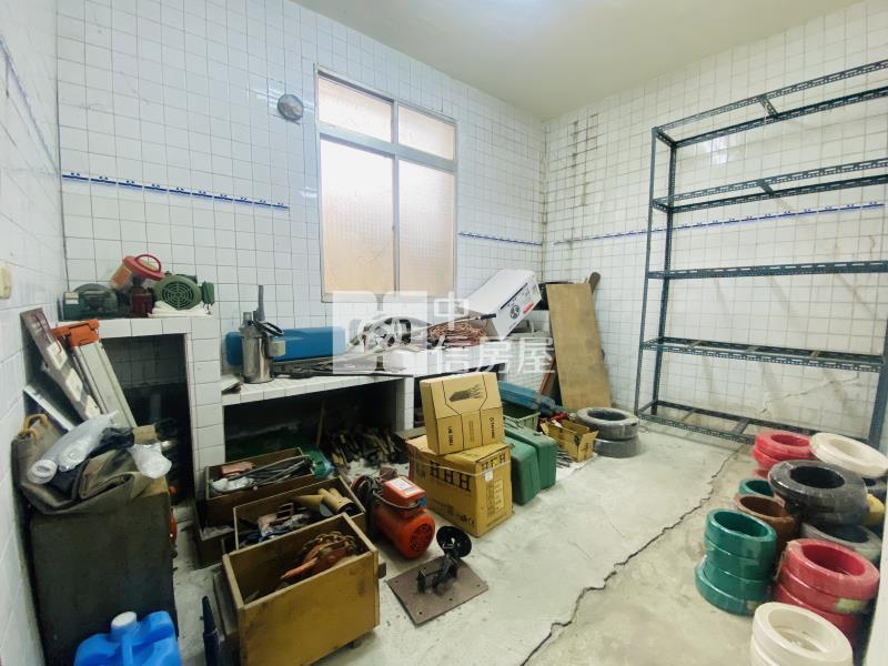 玉成雙透天房屋室內格局與周邊環境