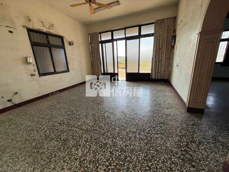 銅鑼千坪農地+合法農舍房屋室內格局與周邊環境