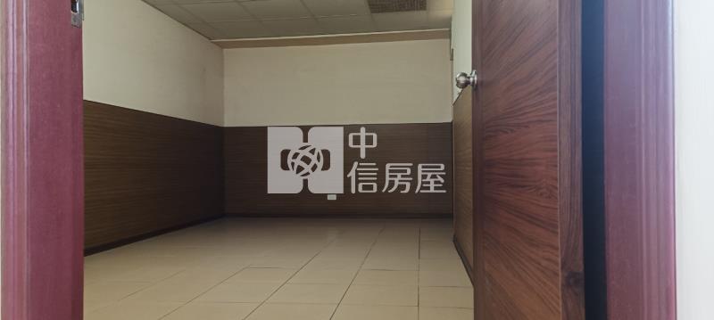 員林龍燈公園旁商辦大樓9F房屋室內格局與周邊環境