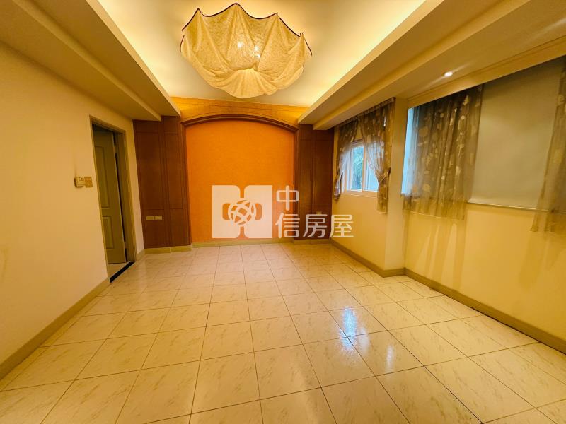 ▲綠葉山莊質感雙拼大戶房屋室內格局與周邊環境