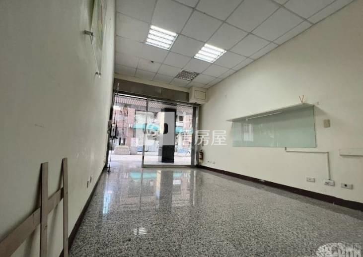 (珍愛逢甲)逢甲商圈旁增值樓尬平面車位房屋室內格局與周邊環境
