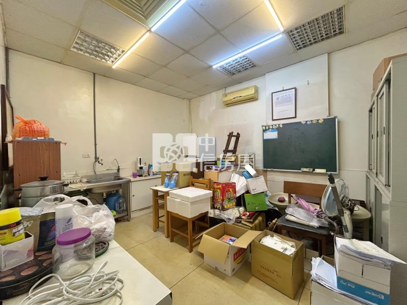 東平國小旁賺錢金店面房屋室內格局與周邊環境