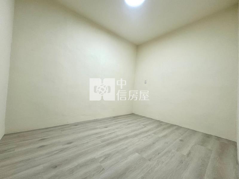 精武車站大面寬低總價美透天房屋室內格局與周邊環境