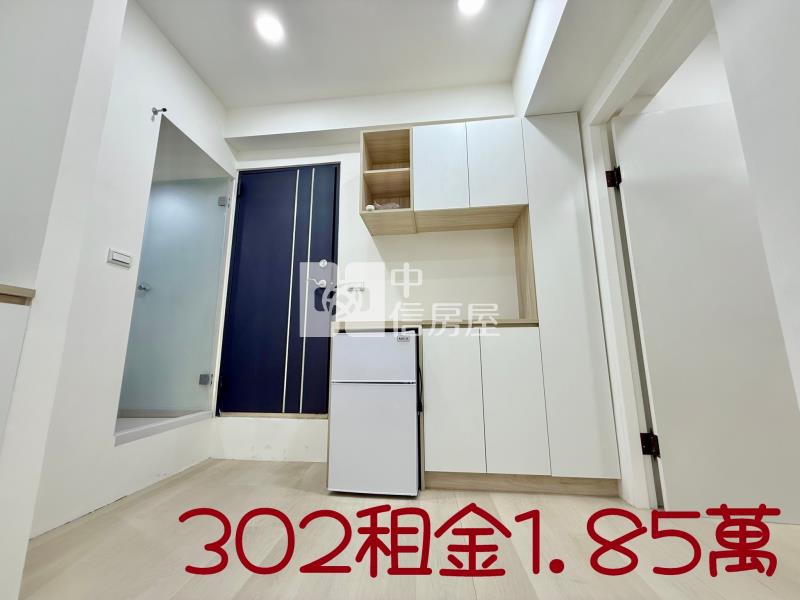 台中轉運站|全新未用收租電梯5大套房|年收1百萬|使用43坪房屋室內格局與周邊環境