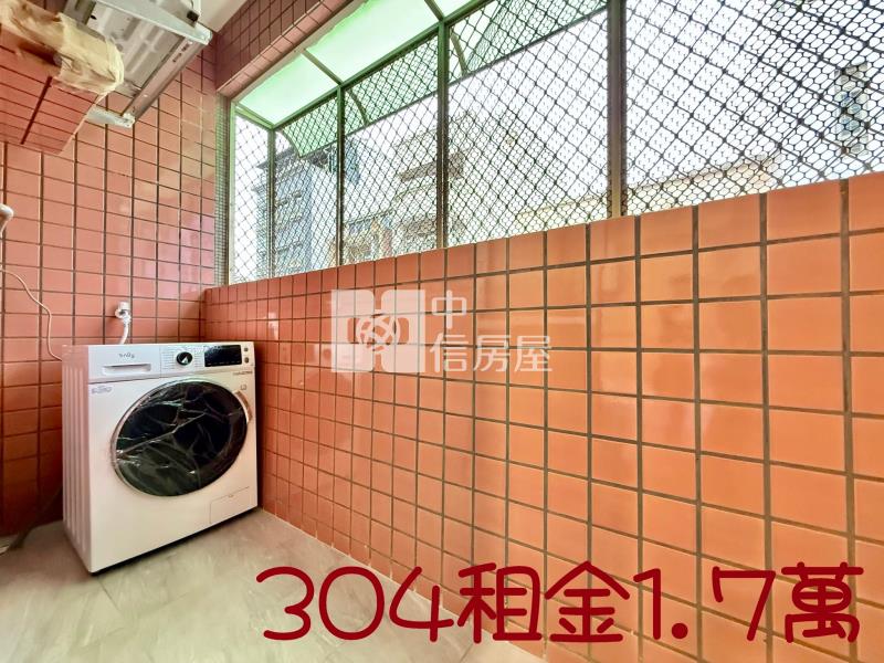 台中轉運站|全新未用收租電梯5大套房|年收1百萬|使用43坪房屋室內格局與周邊環境