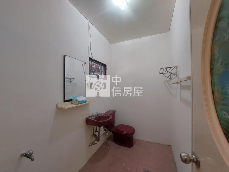 中壢區龍岡國小大面寬透天(要整理)房屋室內格局與周邊環境