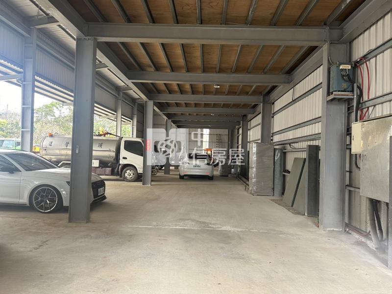正20米路角地特目用地1-3樓具營業效益房屋室內格局與周邊環境