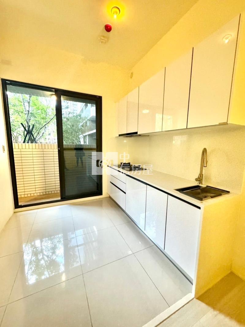 陞霖執美二房平車房屋室內格局與周邊環境