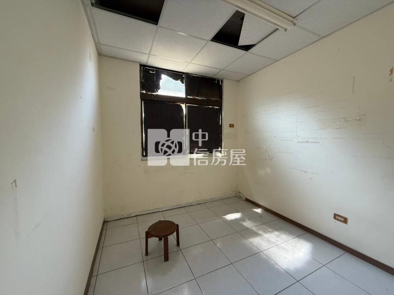 交流道前院別墅房屋室內格局與周邊環境