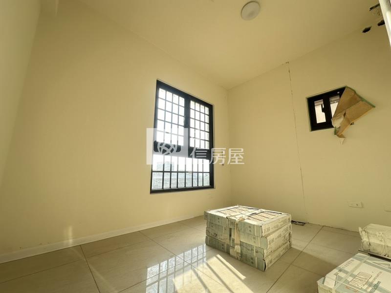 龍科全新3房房屋室內格局與周邊環境