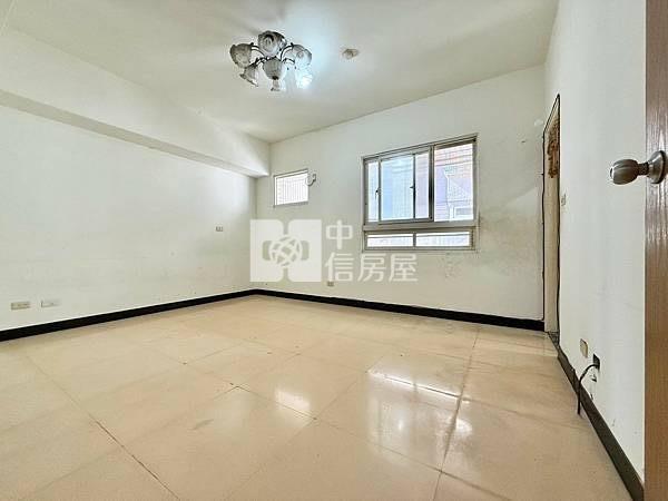 (皇城園邸)中央公園輕屋齡漂亮4房平車美廈房屋室內格局與周邊環境