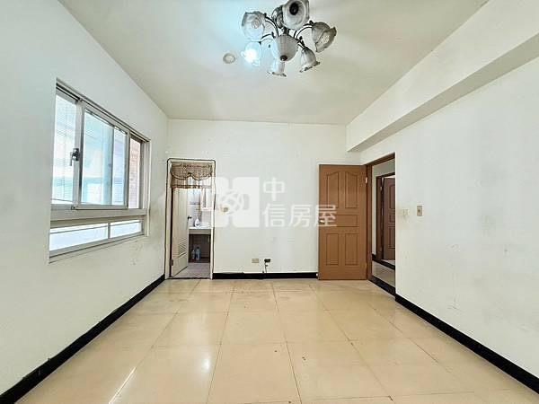 (皇城園邸)中央公園輕屋齡漂亮4房平車美廈房屋室內格局與周邊環境