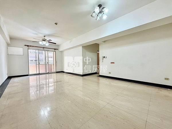 (皇城園邸)中央公園輕屋齡漂亮4房平車美廈房屋室內格局與周邊環境