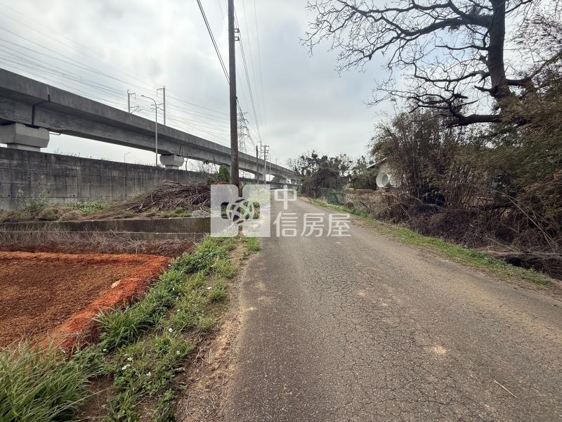 高鐵南路旁方正美農地房屋室內格局與周邊環境