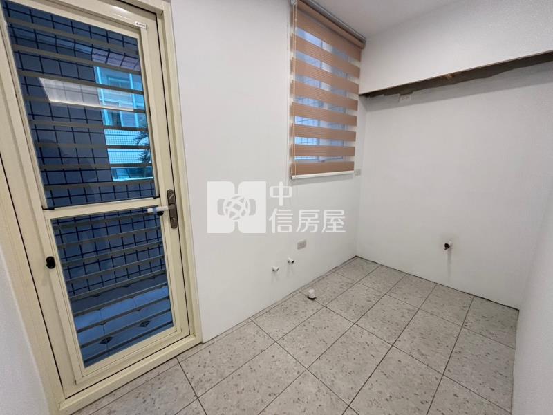 (綺羅鄉)正五期大業國中旁3房雙衛浴美廈附車位房屋室內格局與周邊環境