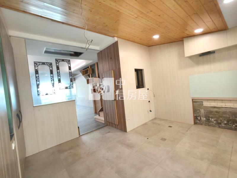 斗六榮譽路店住房屋室內格局與周邊環境