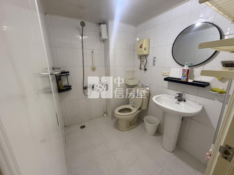 專-中原大學樓中樓景觀套房房屋室內格局與周邊環境