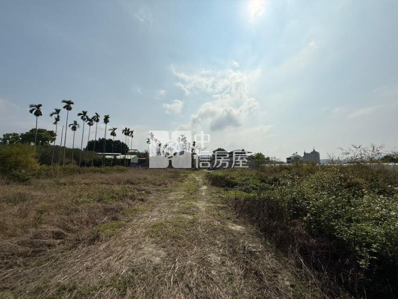 市區旁都內地房屋室內格局與周邊環境