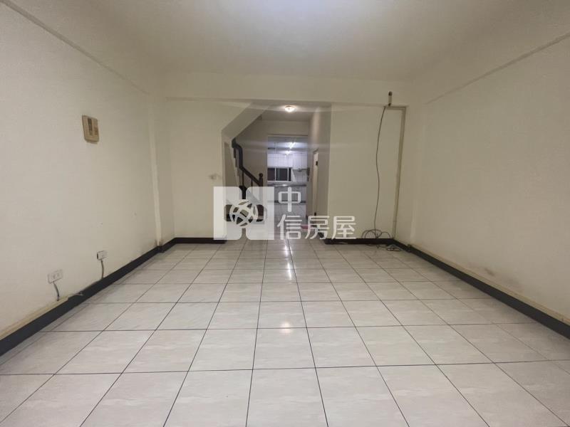 (專任) 平鎮延平路大地坪黃金透店房屋室內格局與周邊環境