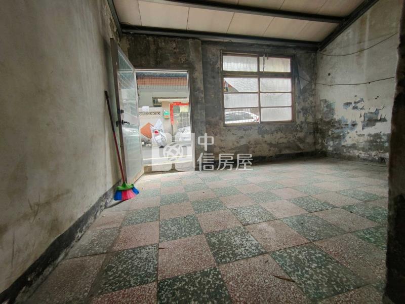 華勛街 待整理透天房屋室內格局與周邊環境