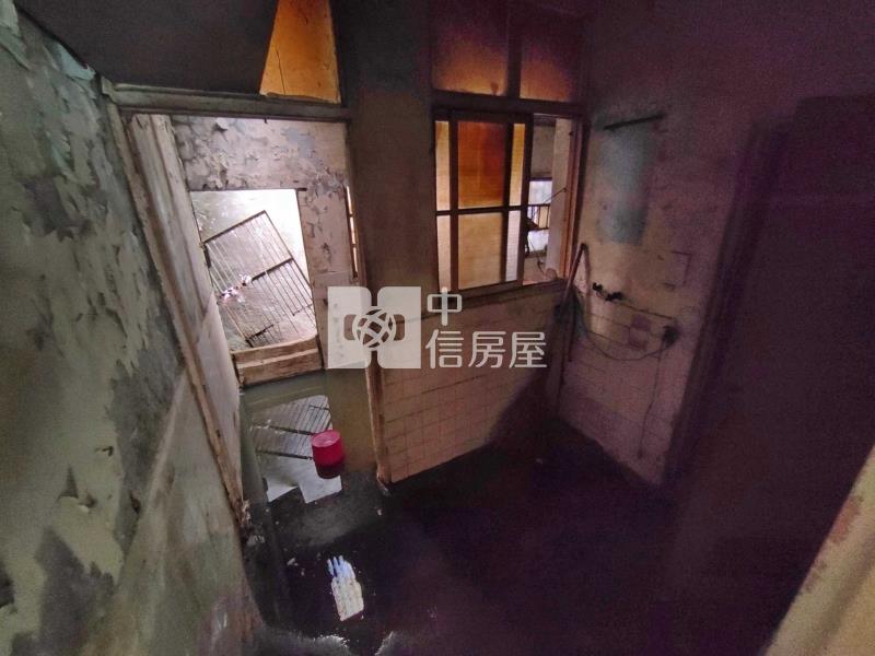 華勛街 待整理透天房屋室內格局與周邊環境