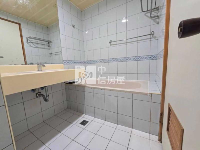 海華世紀宮廷房屋室內格局與周邊環境