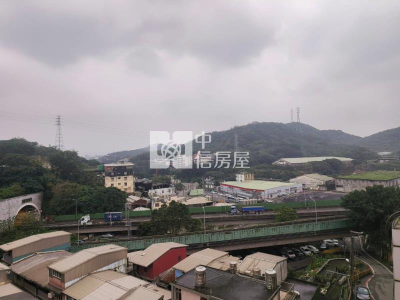 ▲文化路景觀收租三套房房屋室內格局與周邊環境
