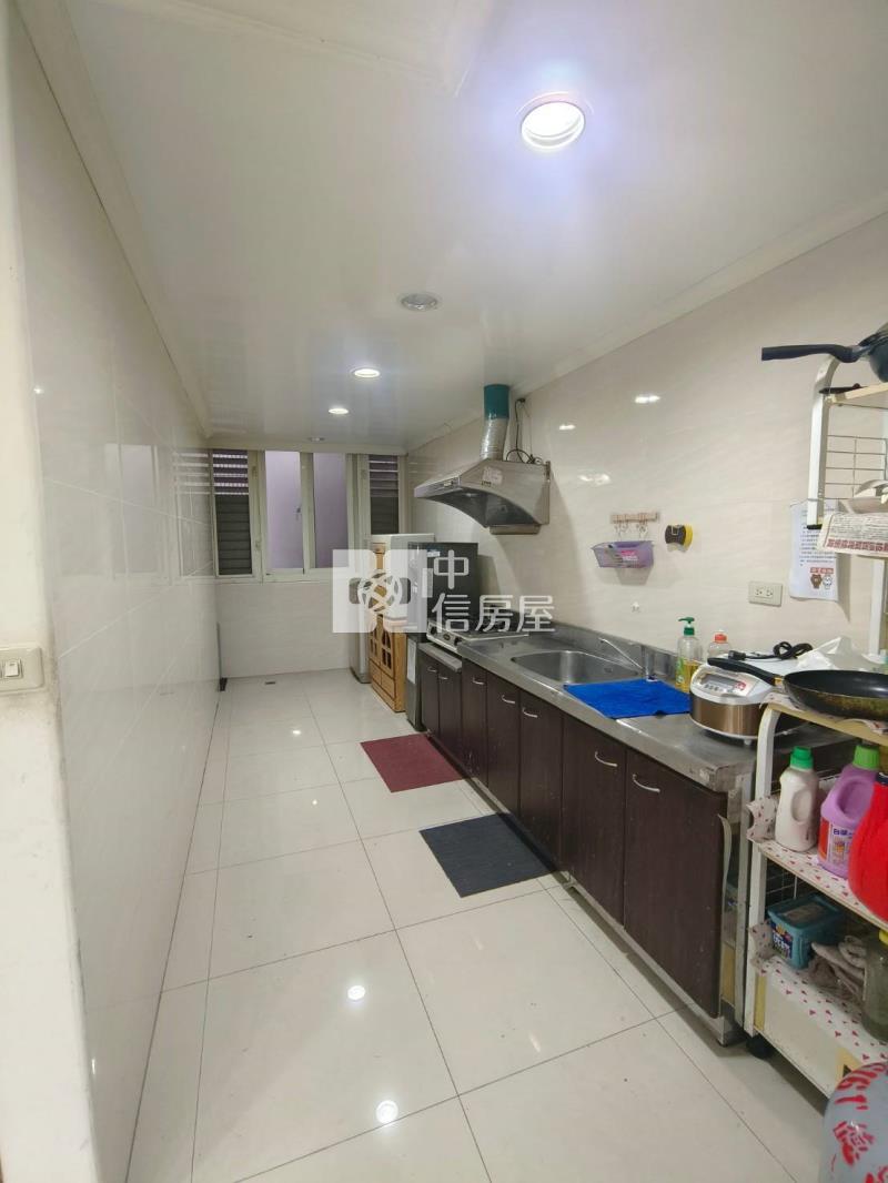 ▲文化路景觀收租三套房房屋室內格局與周邊環境