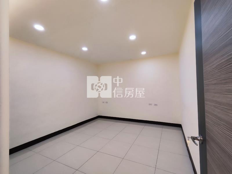 平鎮-霄裡大池落羽松林湖景翻新一樓店住房屋室內格局與周邊環境