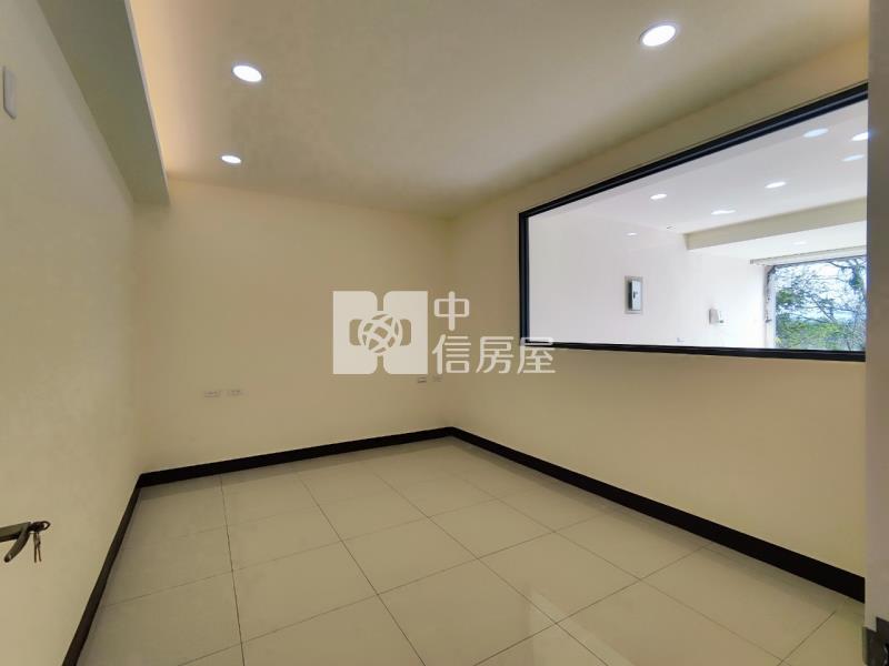 平鎮-霄裡大池落羽松林湖景翻新一樓店住房屋室內格局與周邊環境