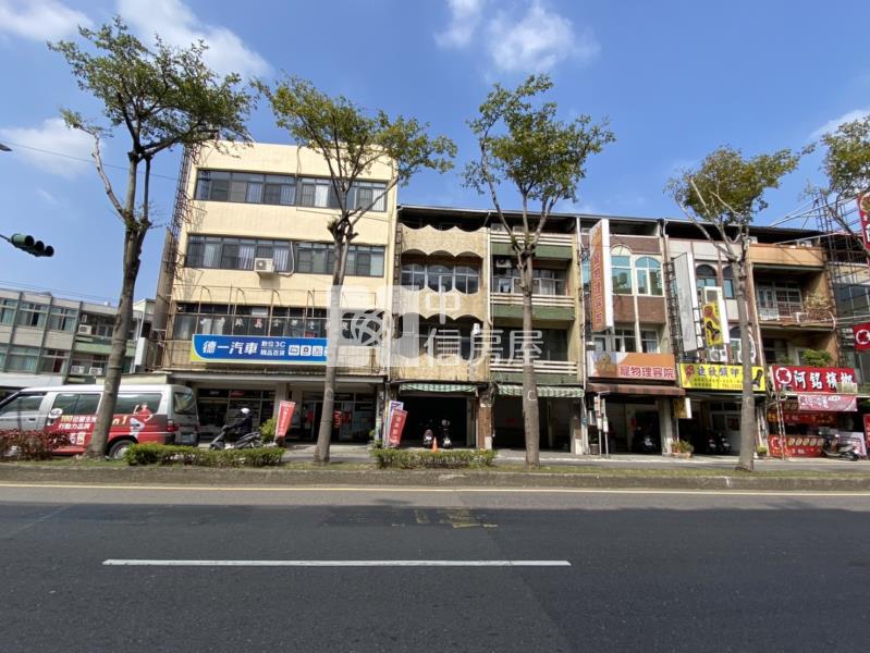 近歸仁圓環臨路黃金店住房屋室內格局與周邊環境