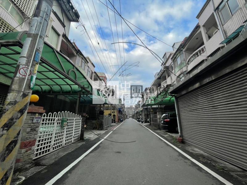 近楊梅火車站前院停車透天房屋室內格局與周邊環境