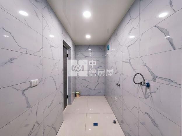 霄裡湖畔翻新店住房屋室內格局與周邊環境