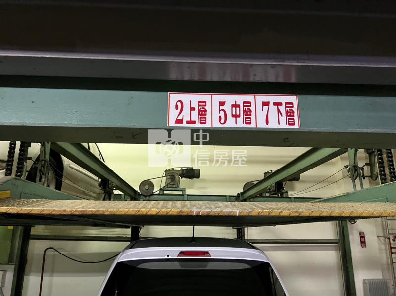 北屯路金鑽雙車住辦大樓房屋室內格局與周邊環境