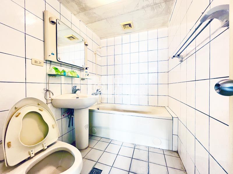 嶺東春揚大第採光四房房屋室內格局與周邊環境