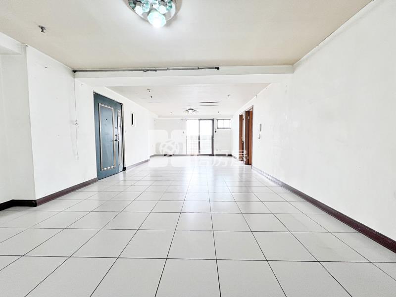 嶺東春揚大第採光四房房屋室內格局與周邊環境