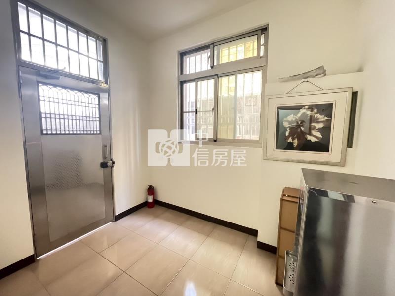 雙城區文創商圈七套房透天房屋室內格局與周邊環境