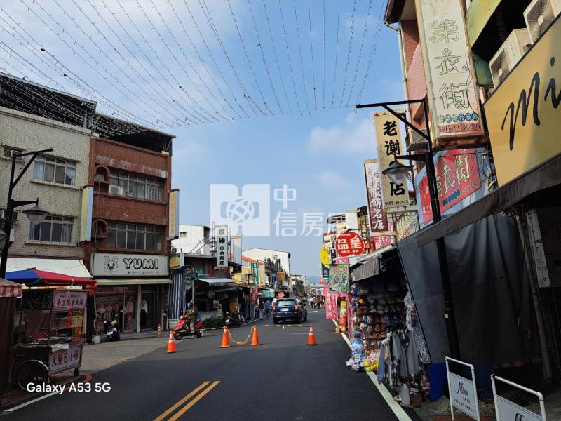近旗山老街無尾巷需整修透天房屋室內格局與周邊環境