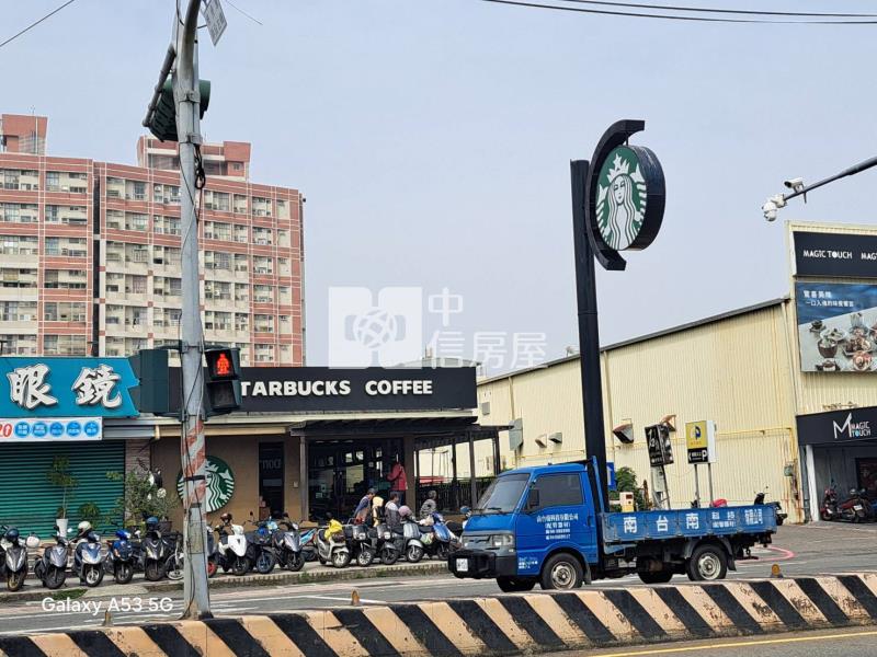 中華商圈840坪投資標的房屋室內格局與周邊環境