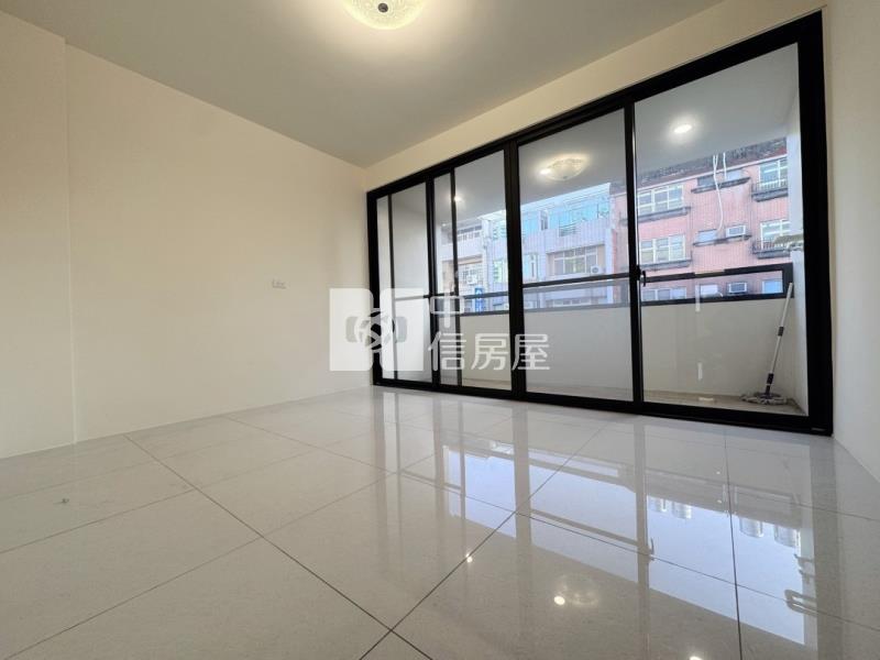 近美術館臨路美透天房屋室內格局與周邊環境