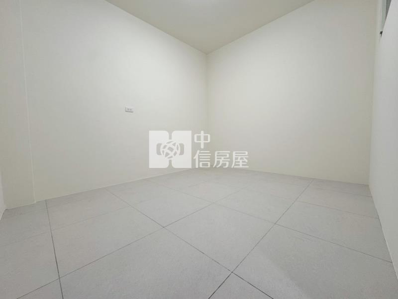 近美術館臨路美透天房屋室內格局與周邊環境