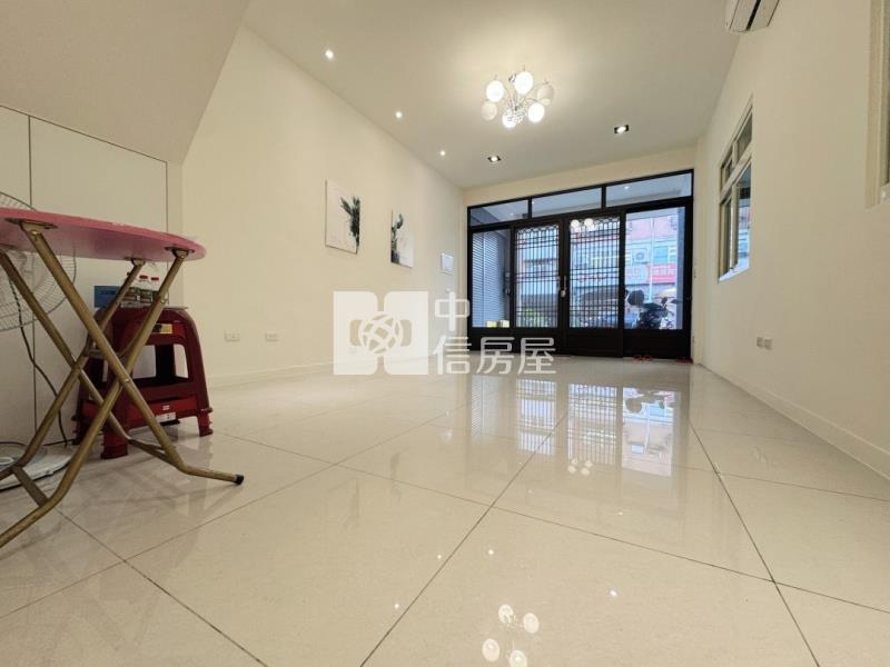 近美術館臨路美透天房屋室內格局與周邊環境