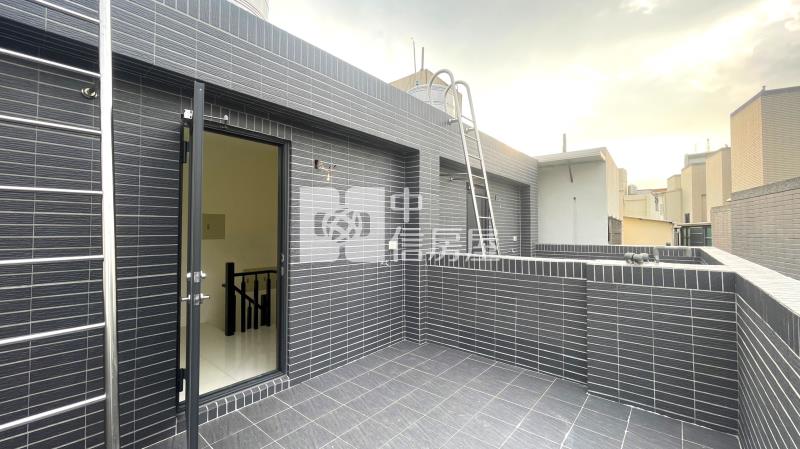 中國醫朝南全新透天房屋室內格局與周邊環境