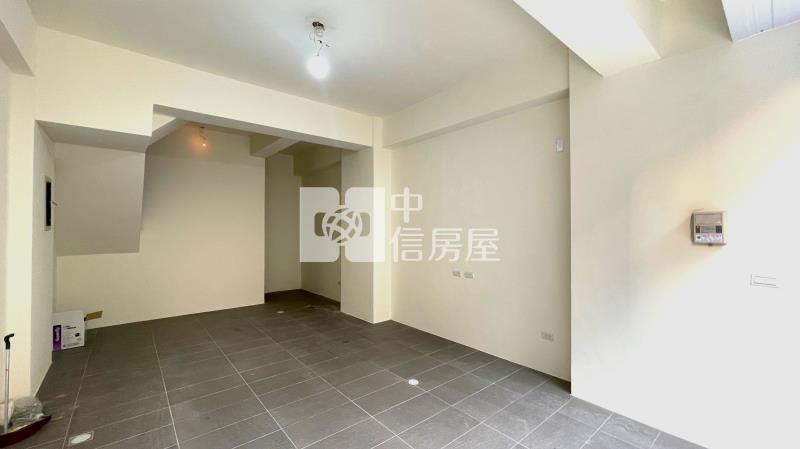 中國醫朝南全新透天房屋室內格局與周邊環境