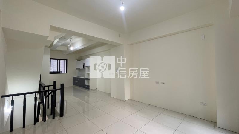 中國醫朝南全新透天房屋室內格局與周邊環境