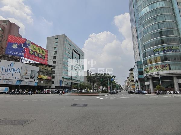 正中清路三角窗大店王房屋室內格局與周邊環境
