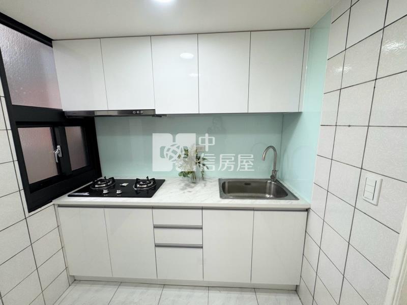 太平凡爾賽美三房房屋室內格局與周邊環境