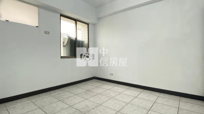 專任-丞虹丹青 大三房附車位 角間次頂樓房屋室內格局與周邊環境
