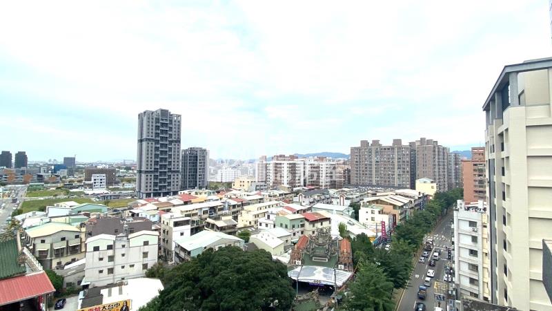 專任-丞虹丹青 大三房附車位 角間次頂樓房屋室內格局與周邊環境